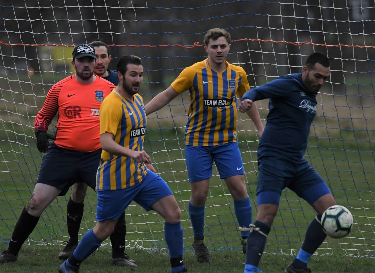 WEEK 16 REVIEW: Round-up of Sunday's league and cup action