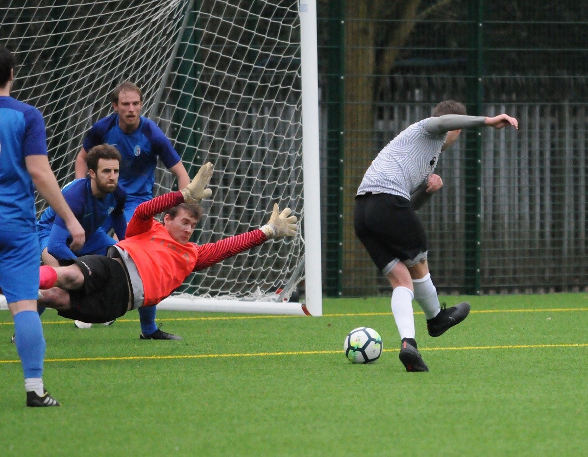 WEEK 25 REVIEW: Round-up of Sunday's shortage of football action