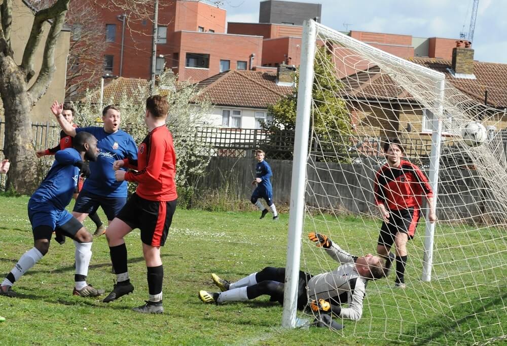 WEEK 27 REVIEW: Round-up of Sunday's league and cup action